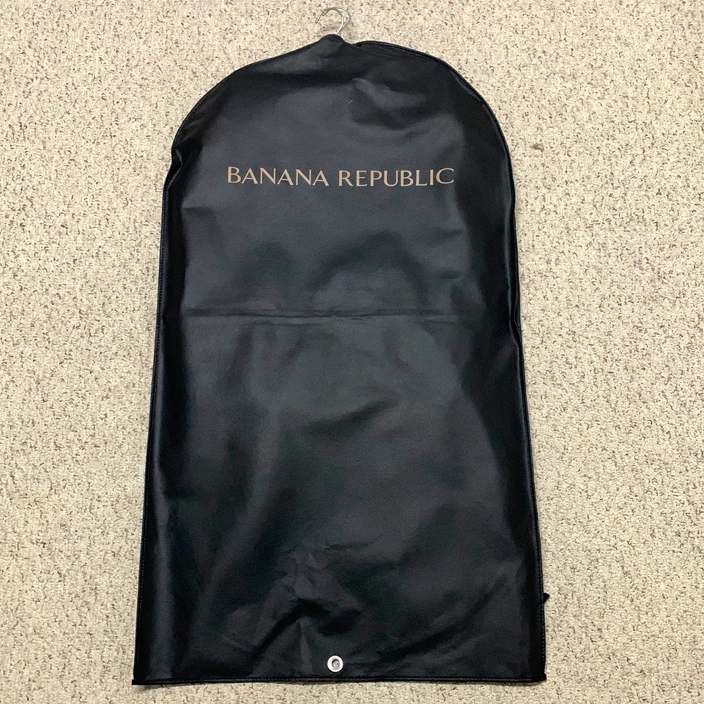 Banana republic suits, silver grey color 38S unaltered. All original